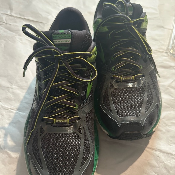 Brooks Dynamic Gray and Green Sneakers - Picture 7 of 14